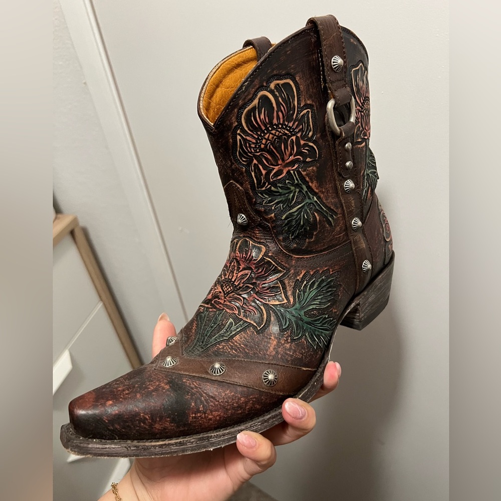 Jazmin Old Gringo Short Bootie